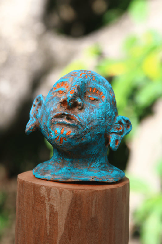 Turquoise Sun King – Pre-Hispanic Clay Sculpture | Original Handmade Art