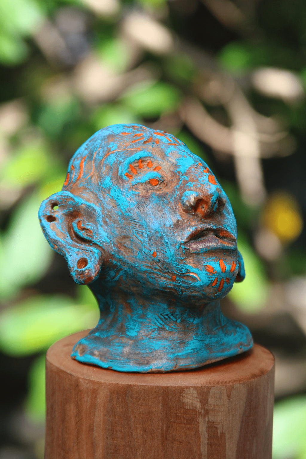 Turquoise Sun King – Pre-Hispanic Clay Sculpture | Original Handmade Art